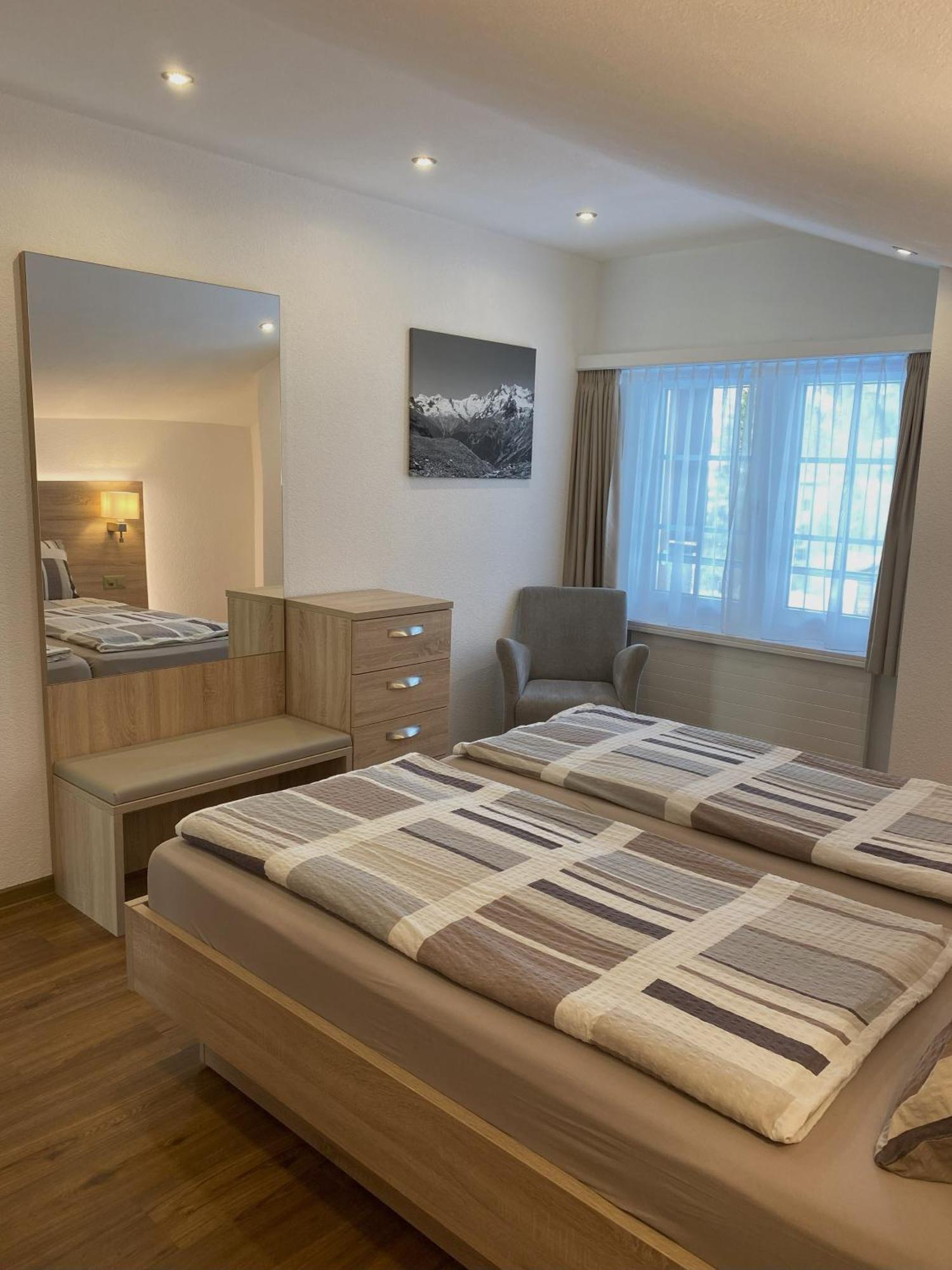 Apartments Arcadia Saas-Grund Ngoại thất bức ảnh