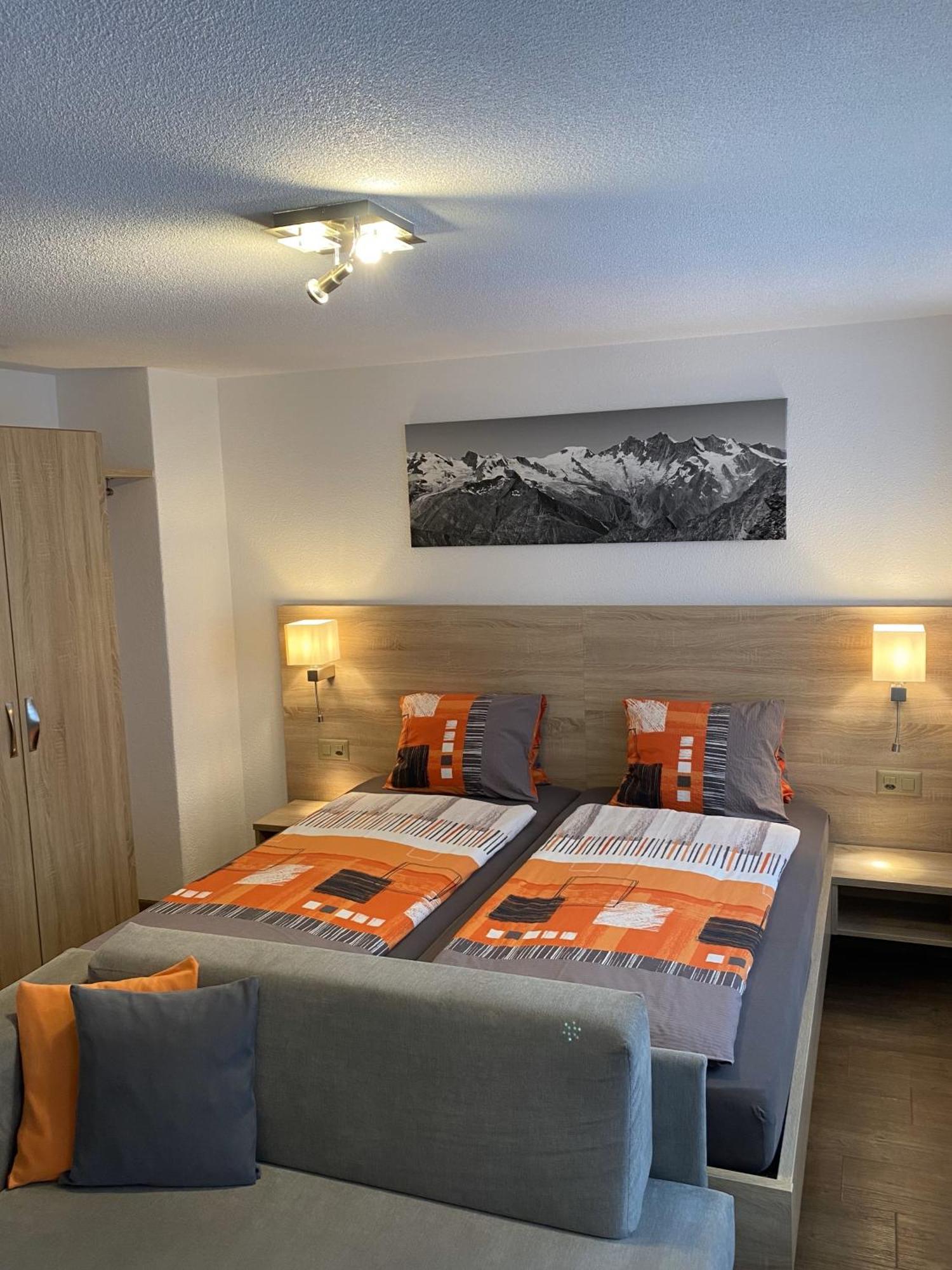 Apartments Arcadia Saas-Grund Ngoại thất bức ảnh