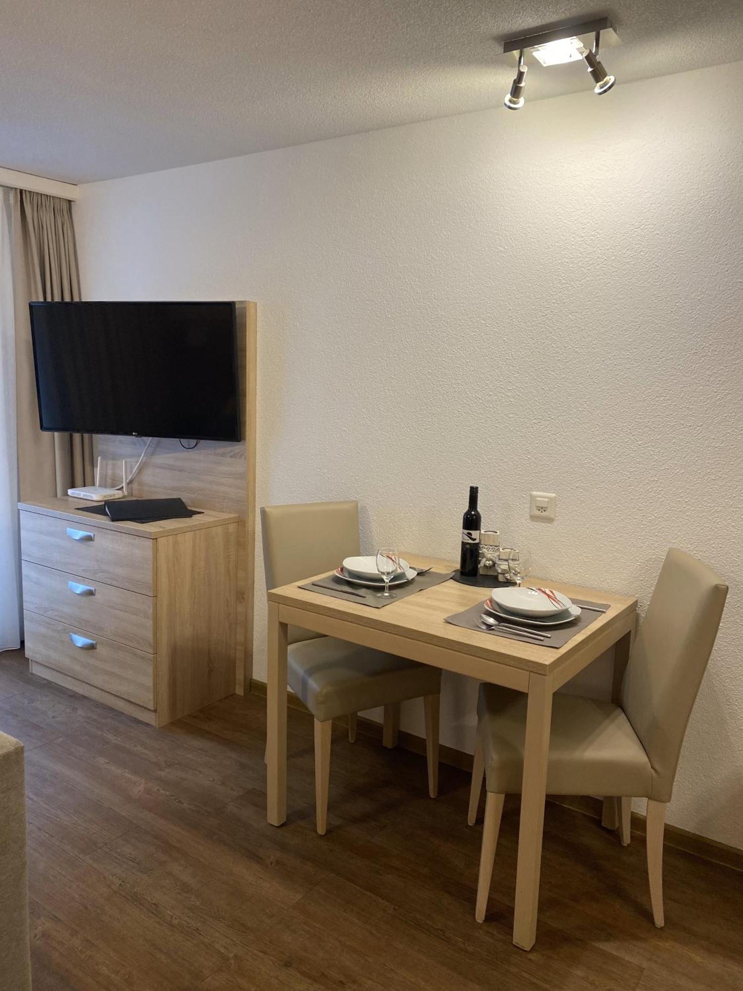 Apartments Arcadia Saas-Grund Ngoại thất bức ảnh
