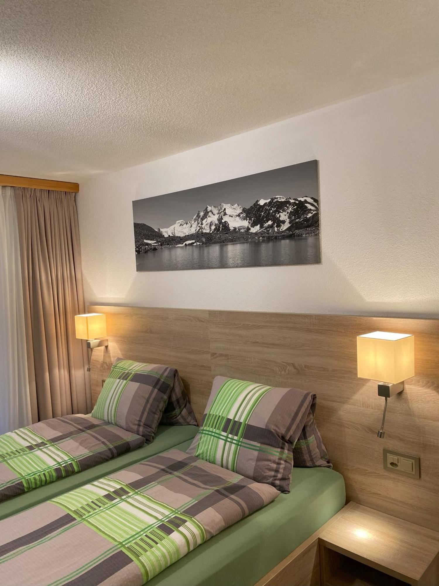 Apartments Arcadia Saas-Grund Ngoại thất bức ảnh